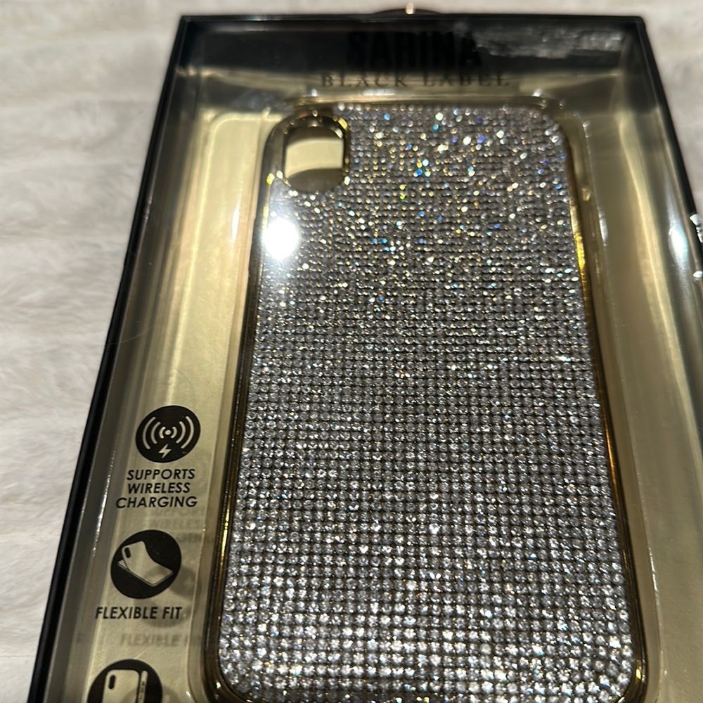 SARINA BLACK LABEL iPhone 11/XR CASE with Silver Glitter Back.